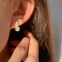 Bông tai đính đá hình vuông dáng mini B133