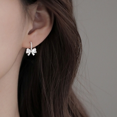 Bông tai Nơ đá zircon B93