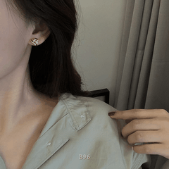 Bông tai nữ hình tim phong cách cách điệu thời trang Mely B96