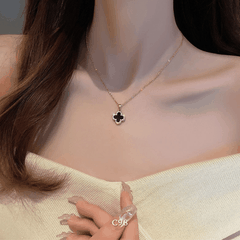 Dây chuyền nữ hình cỏ 4 lá 2 mặt trắng đen thời trang Hàn Quốc C98