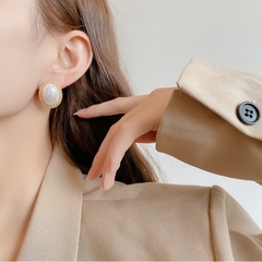 Bông tai ngọc trai hình oval sang trọng cổ điển N34