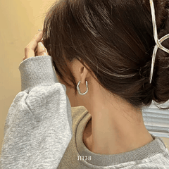 Bông tai bất đỗi xứng H138