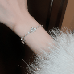 Vòng tay cỏ 4 lá đính đá M26