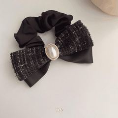 Buộc tóc nơ caro phối ngọc trai nhân tạo nữ tính thời trang Mely T30