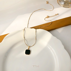[KHÔNG ĐEN GỈ] Dây chuyền Titan mặt vuông trắng đen TT05