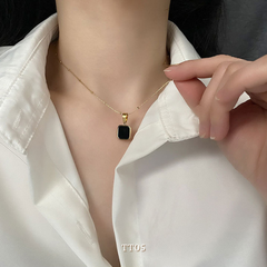 [KHÔNG ĐEN GỈ] Dây chuyền Titan mặt vuông trắng đen TT05