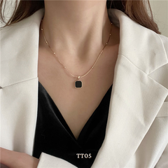 [KHÔNG ĐEN GỈ] Dây chuyền Titan mặt vuông trắng đen TT05