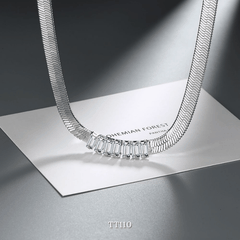 Vòng tay Thép Titan đính đá dạng bảng to TT110