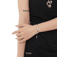 Vòng tay Thép Titan đính đá dạng bảng to TT110