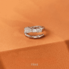 Nhẫn đính đá hình rắn TT152
