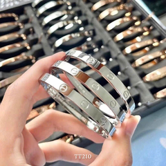 Vòng tay TT210