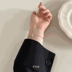 Vòng tay Thép Titan không gỉ hình tim sợi mỏng basic  TT30