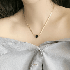 [KHÔNG ĐEN GỈ] Dây chuyền thép Titan mạ vàng thiết kế cỏ 4 lá mặt đen dây bảng to phụ kiện thời trang - TT74