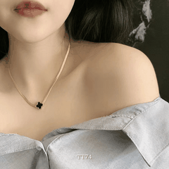 [KHÔNG ĐEN GỈ] Dây chuyền thép Titan mạ vàng thiết kế cỏ 4 lá mặt đen dây bảng to phụ kiện thời trang - TT74