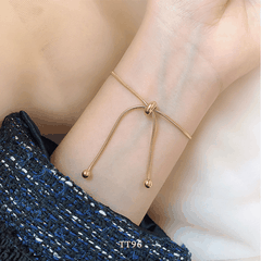 Lắc chân. Vòng tay TT96