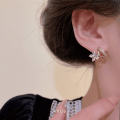 Bông tai nữ hình hoa đính đá cao cấp dạng xoắn ôm sát tai phụ kiện thời trang VV135