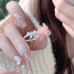 Nhẫn đính đá hình nơ VV172