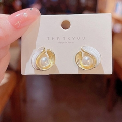 Bông tai hoa nụ trắng chuôi bạc 925 sang trọng phá cách kiểu dáng Hàn Quốc dành cho nữ VV48