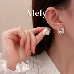 Bông tai hoa nụ trắng chuôi bạc 925 sang trọng phá cách kiểu dáng Hàn Quốc dành cho nữ VV48