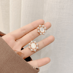 Bông tai nữ hình tròn phong cách retro thời trang nhẹ nhàng Mely VV86