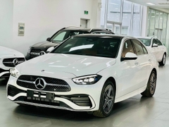 Mercedes Benz C300 AMG 2023