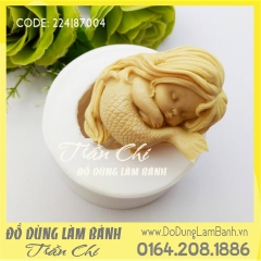 Nàng tiên cá ngủ tròn