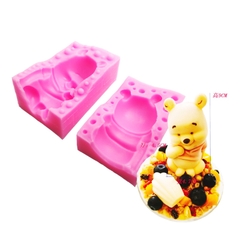 Khuôn silicone Gấu Pooh 3D ngồi ẹo (2 mảnh)