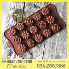 VT0315 - Khuôn silicone vỉ HOA 3 loại 15c (26/11)