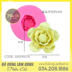 SF0730 - Khuôn silicone hoa SEN cánh nhọn có đài (2/10)