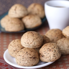 Bột trộn sẵn Bánh Mì MÈ ĐEN Hàn Quốc MAMA'S CHOICE - Gói 500gr