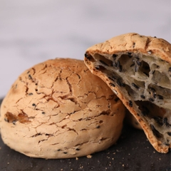 Bột trộn sẵn Bánh Mì MÈ ĐEN Hàn Quốc MAMA'S CHOICE - Gói 500gr