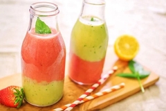 Sinh tố DÂU Golden Farm - Chai 1 lít