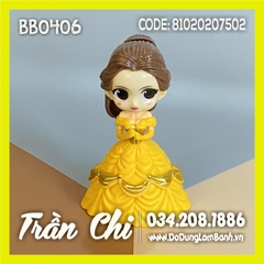 Phụ kiện trang trí nhựa - Công chúa BELLA váy vàng NHẸ (NNE) (BB0406)