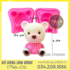 Khuôn silicone Gấu áo len W ngồi 3D - Nhỏ