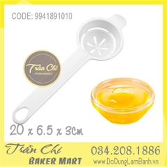 TLD39 - Dụng cụ tách lòng trứng DÀI 1 MÀU (24/6)