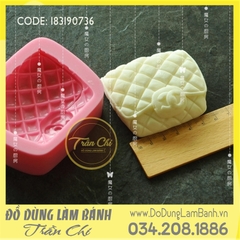 Khuôn silicone Túi Channel đen