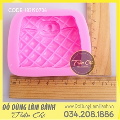 Khuôn silicone Túi Channel đen