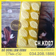 KD07 - Khuôn nhựa CH - KD07 - CHIẾC LÁ lớn 10c (14/4)