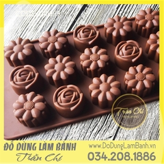 VT0315 - Khuôn silicone vỉ HOA 3 loại 15c (26/11)