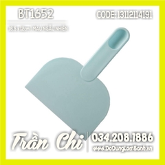 Dụng cụ cắt bột TAY CẦM 1 màu Pastel - 16.5x12cm - 1 cái (MÀU NGẪU NHIÊN) (BT1652)