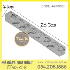 Khuôn silicone Quần áo baby vừa - Xám