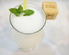 Sinh tố NHÃN Golden Farm - Chai 1 lít