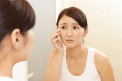 Nguyên nhân khiến da nhanh lão hóa và các biện pháp cải thiện tình trạng này