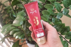Review chi tiết về sản phẩm sữa rửa mặt hồng sâm Hàn Quốc