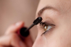 Bí quyết chọn mascara bạn gái không được quên