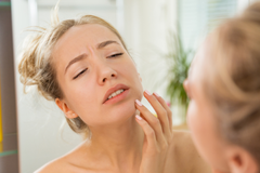 Dấu Hiệu, Nguyên Nhân, và Cách Chăm Sóc Da Nhiễm Corticoid