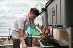 Máy xử lý rác hữu cơ giá rẻ, hiệu quả lớn của ông kỹ sư cơ khí Đồng Nai_ Đồng Nai 2024