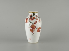 Bình hoa Minh Long đào 27 x 14.5 cm