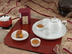 Bộ trà Minh Long cao cấp Mẫu Đơn IFP bắt chỉ bạch kim 0.3 L