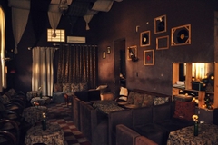 Vẽ tranh tường cafe phong cách vintage